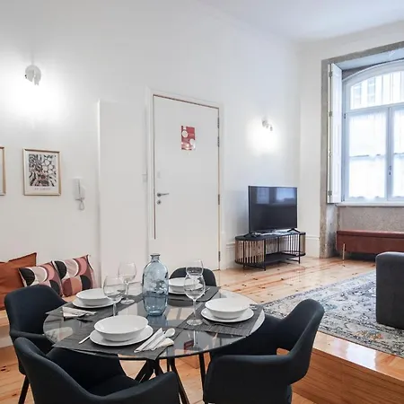 Wonderful Downtown Studio By Lovelystay Oporto