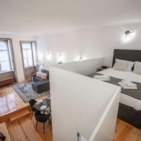 Wonderful Downtown Studio By Lovelystay * Порту