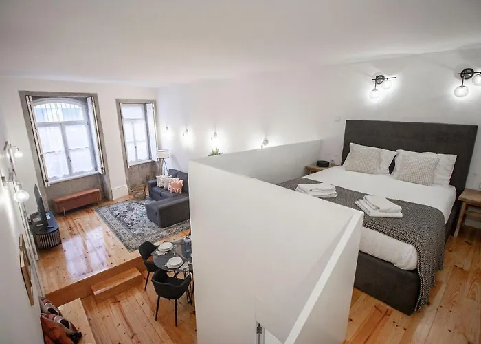 Wonderful Downtown Studio By Lovelystay * Oporto